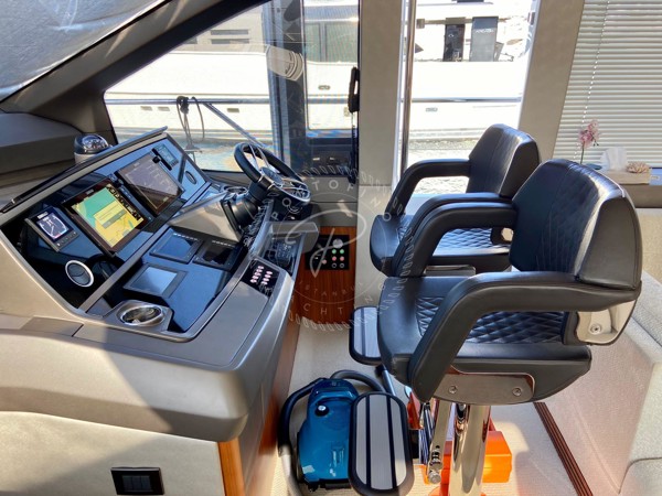 2018 SUNSEEKER MANHATTAN 66