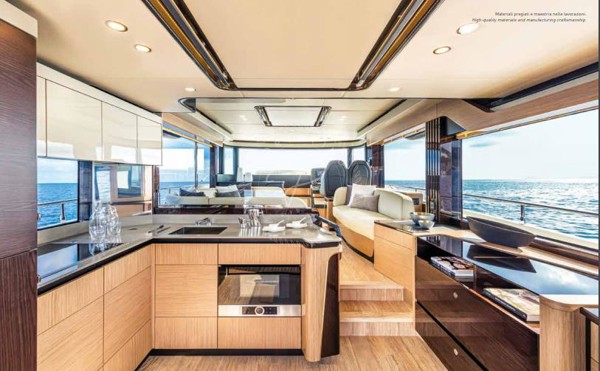 2017 ABSOLUTE NAVETTA 52