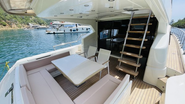 2017 LEOMAR 62