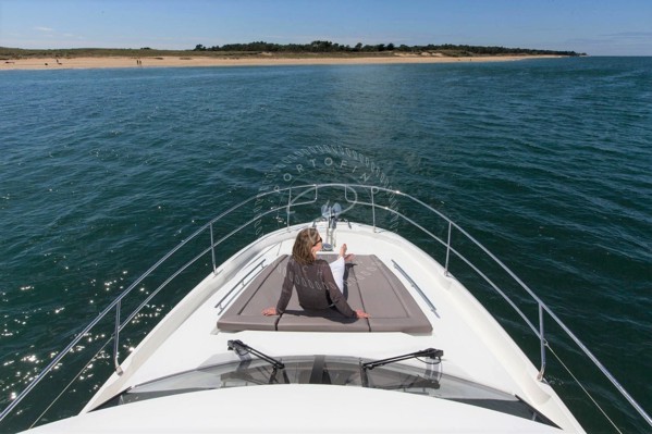 2020 PRESTIGE 420 FLY