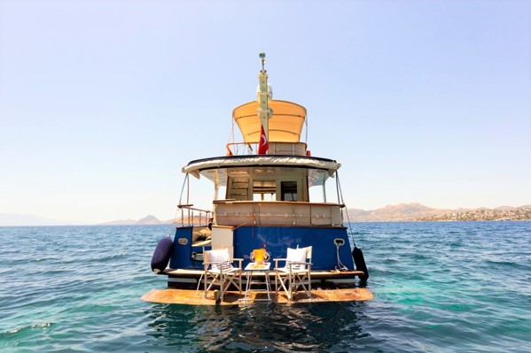 2008 CUSTOM TRAWLER 55