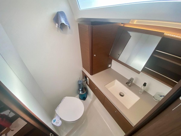 2021 BENETEAU OCEANIS 51.1