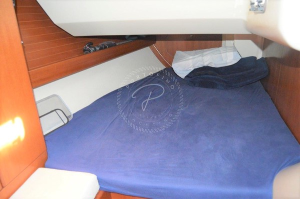 2005 DUFOUR 44