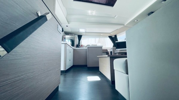 2023 FOUNTAINE PAJOT ASTREA 42 