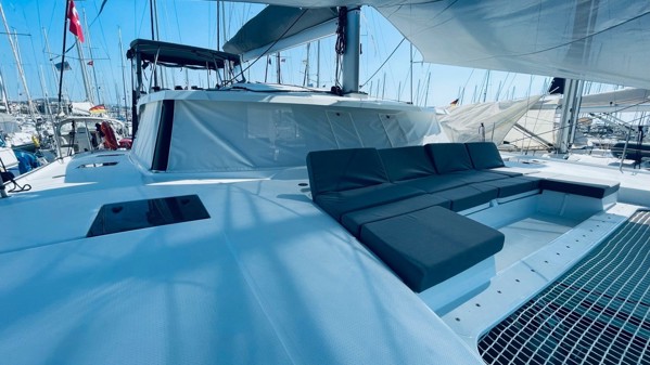 2023 FOUNTAINE PAJOT ASTREA 42 