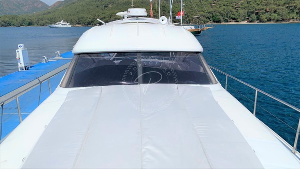 2002 PERSHING 45