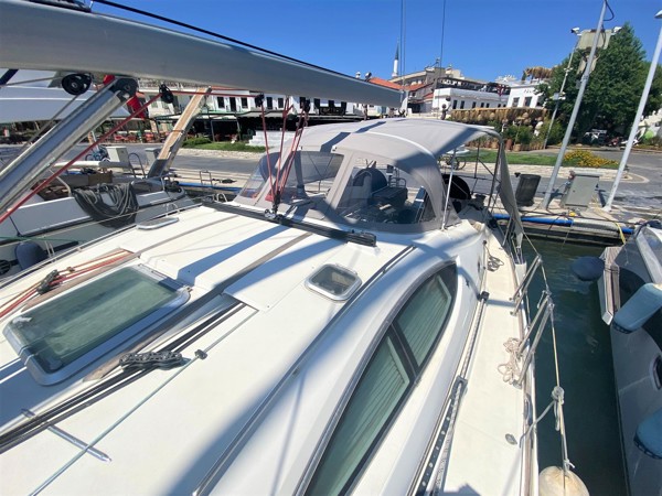 2006 JEANNEAU 49 DS