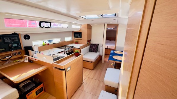 2020 JEANNEAU SUN ODYSSEY 410