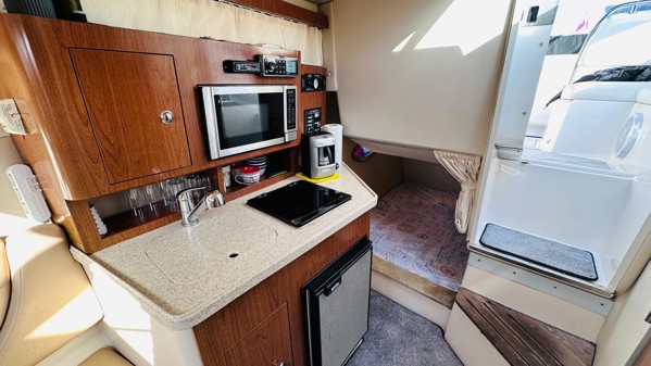2011 REGAL 2565
