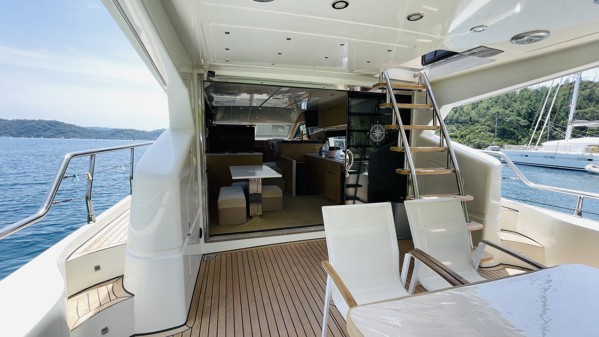 2017 LEOMAR 62