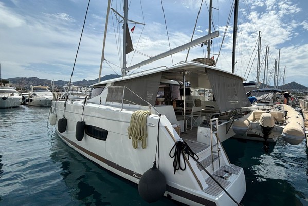2016 FOUNTAINE PAJOT HELIA 44