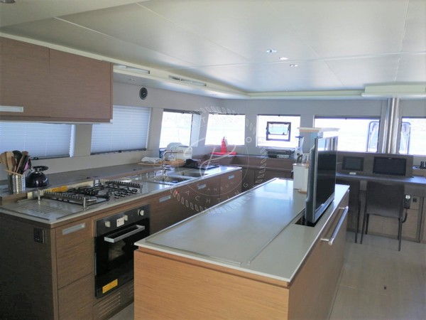2018 LAGOON 620