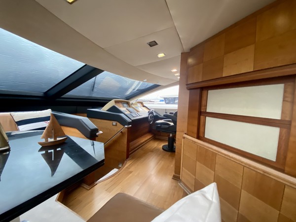 2007 AZIMUT 85