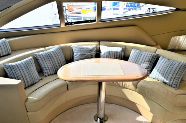 2006 FERRETTI 550 FLY