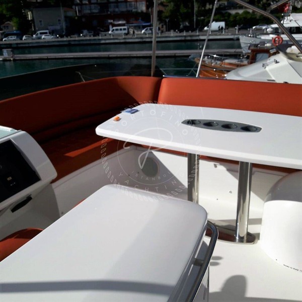 2010 PRINCESS 54