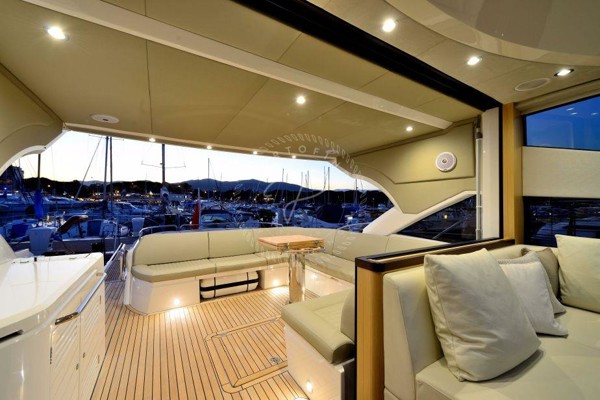 2016 SUNSEEKER PREDATOR 57
