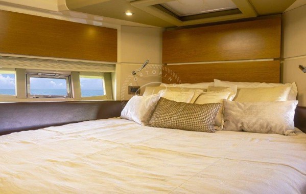 2012 AZIMUT 53 FLY