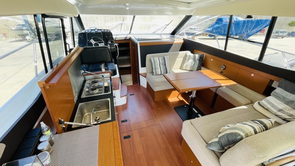 2014 JEANNEAU NC 11