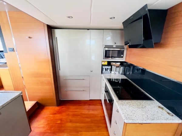 2015 PRINCESS 88