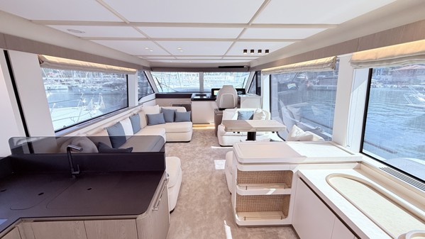 2025 AZIMUT MAGELLANO 60