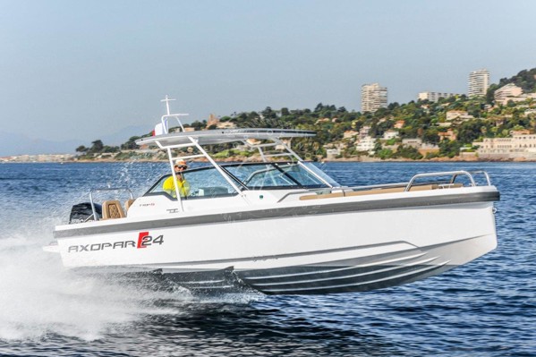 2020 AXOPAR 24 T-TOP
