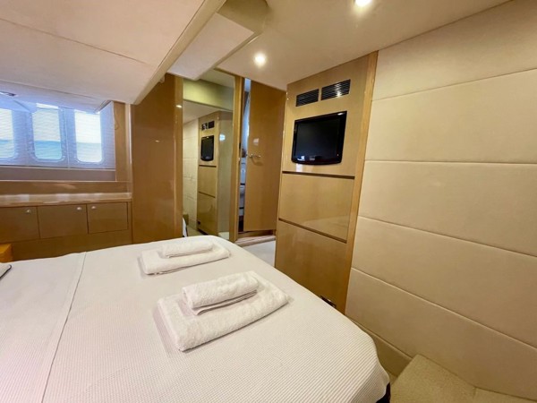 2009 PRINCESS 50