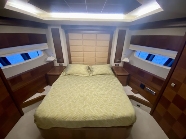 2007 AZIMUT 85