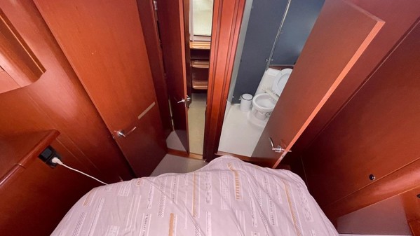 2012 BENETEAU ANTARES 42