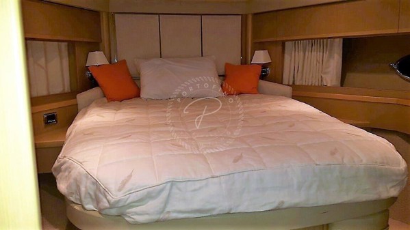 2010 PRINCESS 54