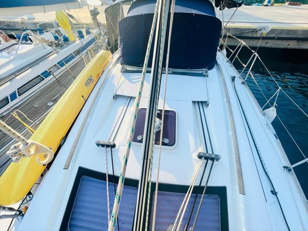 2010 BENETEAU OCEANIS 40 