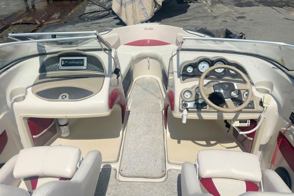 2001 GLASTRON GX 225
