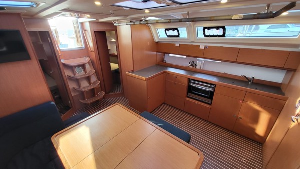 2022 BAVARIA 46 CRUISER 