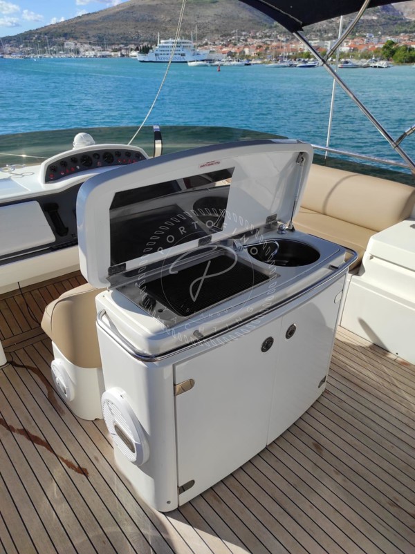 2009 PRINCESS 62