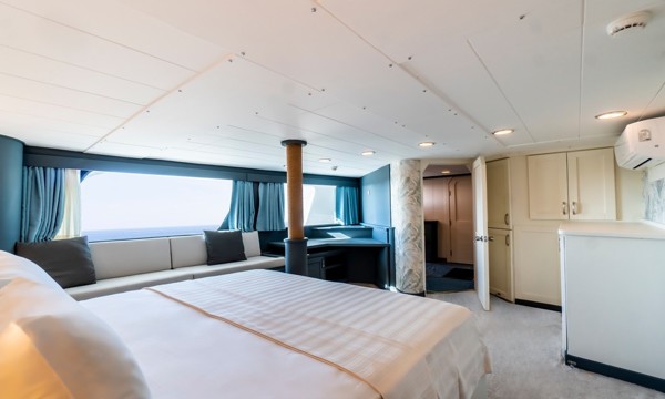 2007/2022 CUSTOM STEEL SUPERYACHT 42M