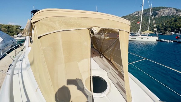 2009 SUNSEEKER MANHATTAN 60