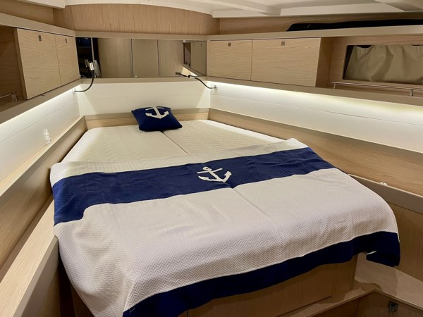 2016 BENETEAU OCEANIS 45