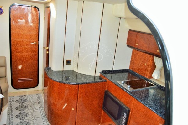 1997 PRINCESS V40