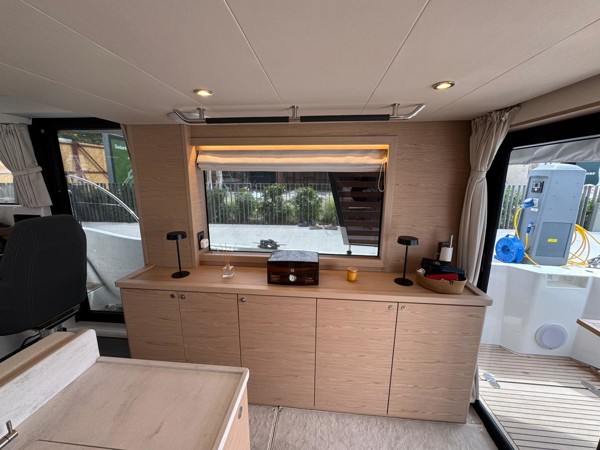 2025 BENETEAU SWIFT TRAWLER 48