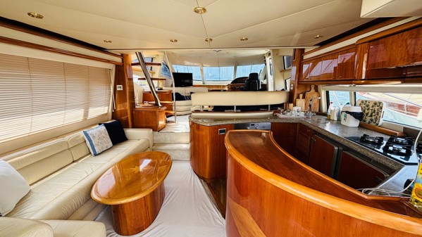 2000 SUNSEEKER MANHATTAN 64