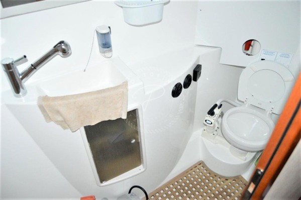 2011 FOUNTAINE PAJOT LIPARI 41