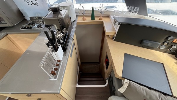 2016 FOUNTAINE PAJOT HELIA 44