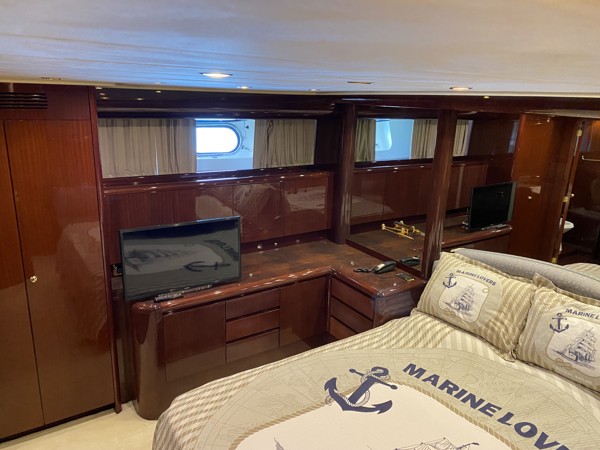 2000 FALCON 86