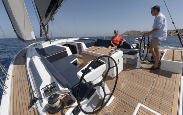 2022 BENETEAU OCEANIS 51.1