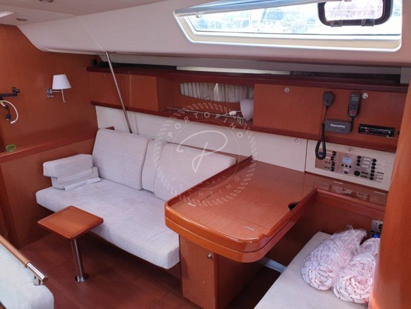 2009 BENETEAU OCEANIS 54