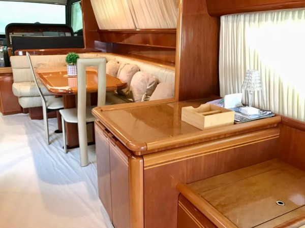 1999/2010 FERRETTI YACHTS 72