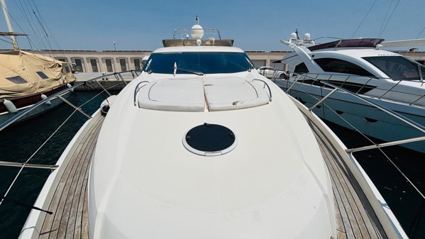2000 SUNSEEKER MANHATTAN 64
