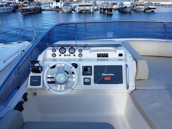 2012 AZIMUT 60 FLY