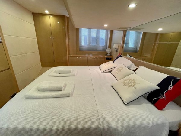 2009 PRINCESS 50