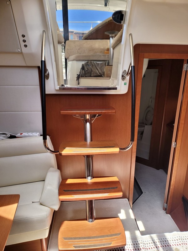2012 PRESTIGE 440 S