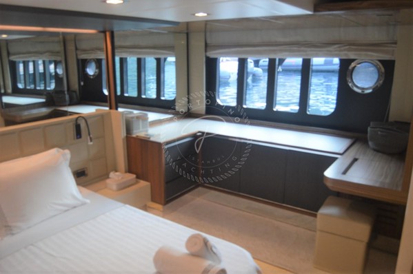 2015 ABSOLUTE 60 FLY